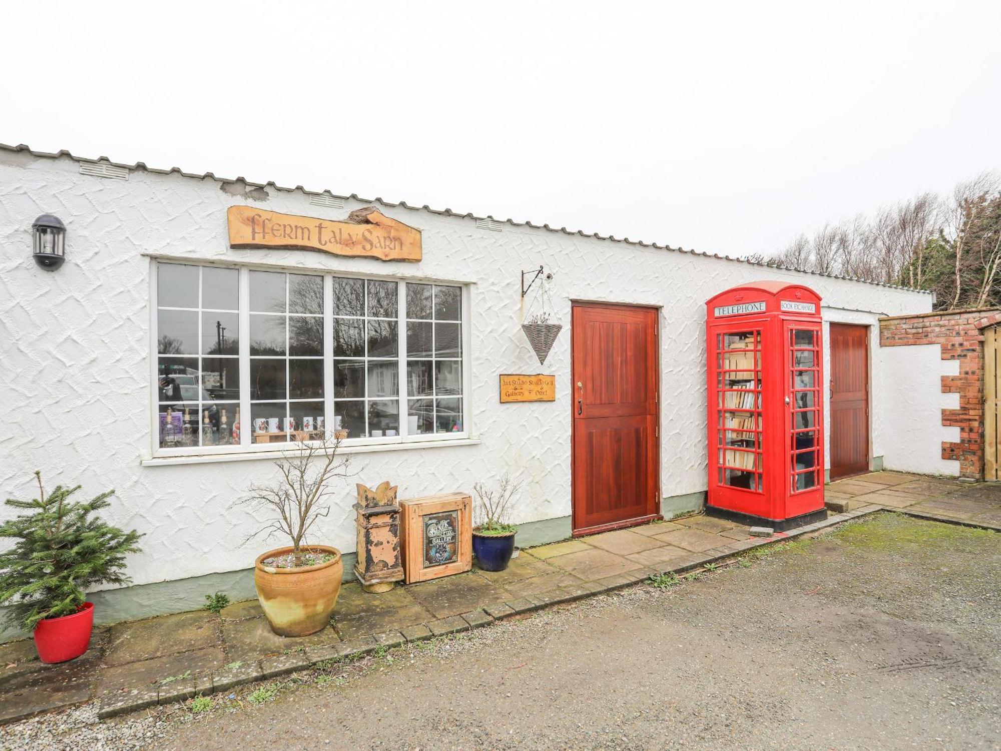Tal Sarn Shepherd Hut Llanfairpwllgwyngyll Exteriör bild